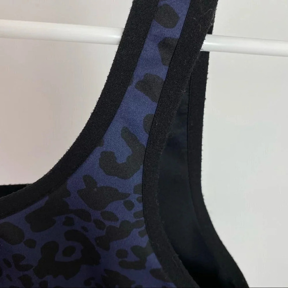 Ultracor Leopard Animal Print Sports Bra Womens Size XS Black Blue Cheetah COR - Picture 5 of 8